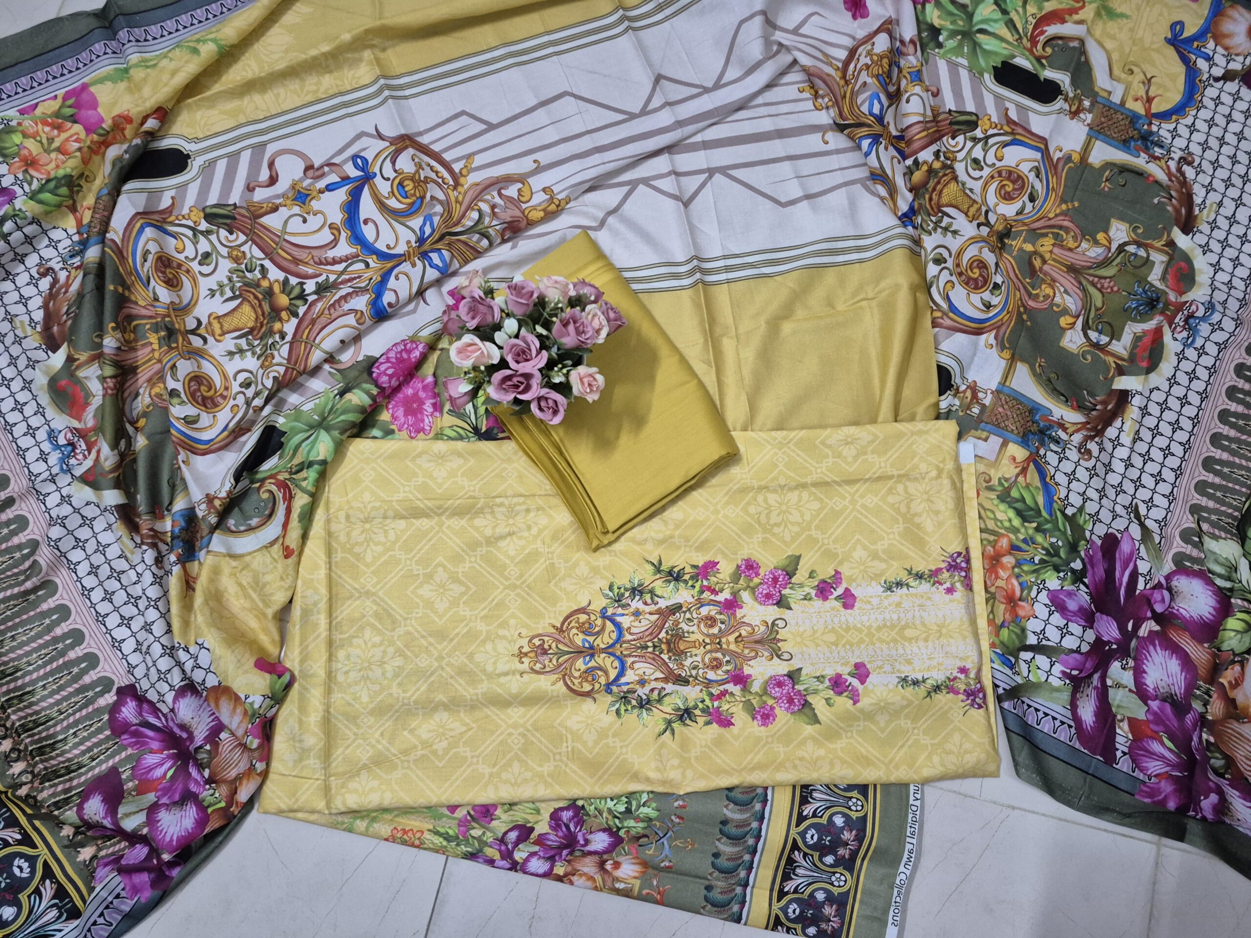 মালহার লন অলওভার ডিজিটাল প্রিন্ট থ্রি-পিস